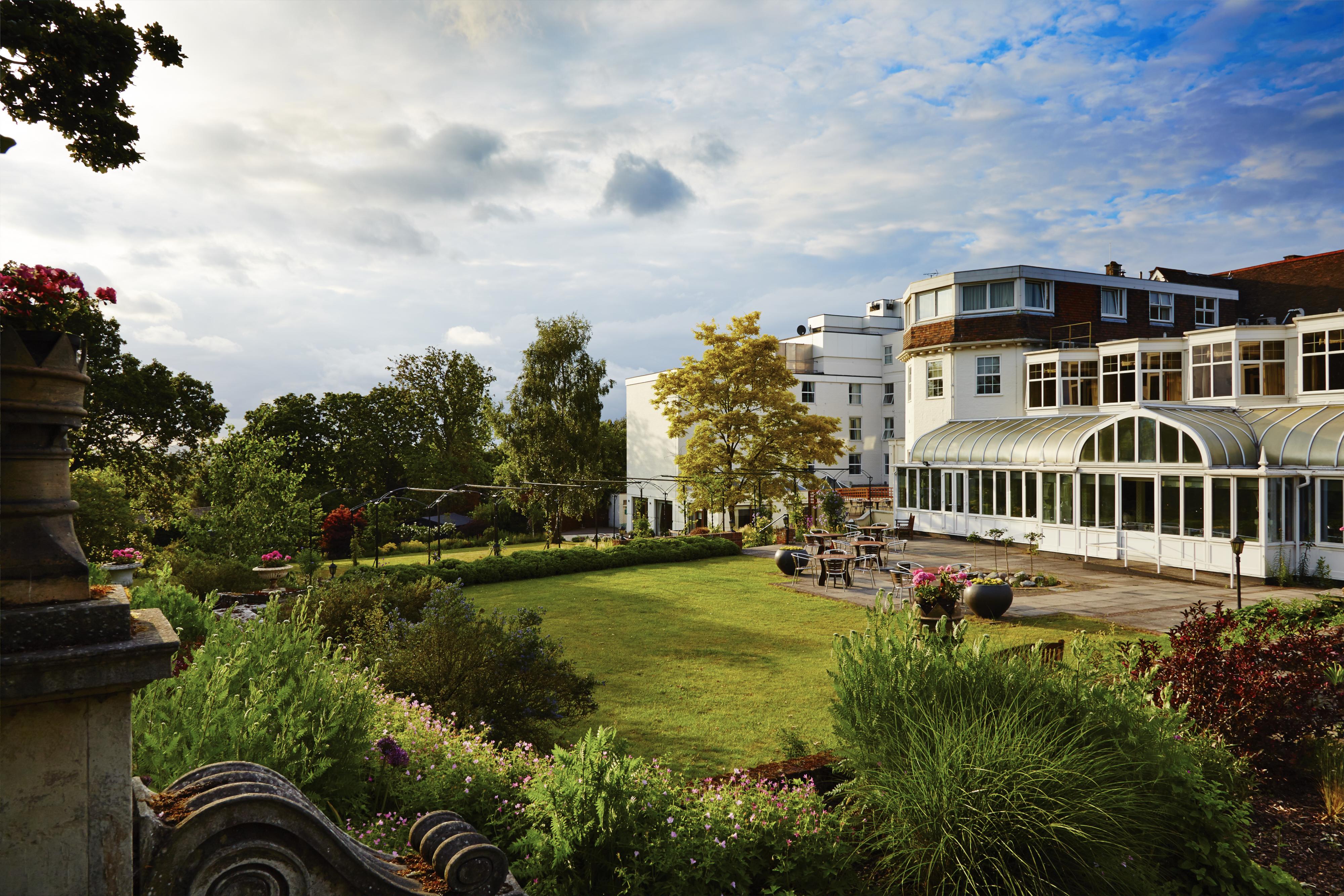 Bromley Court Hotel London מראה חיצוני תמונה