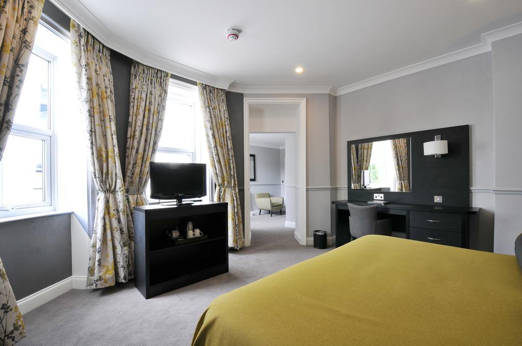 Bromley Court Hotel London מראה חיצוני תמונה